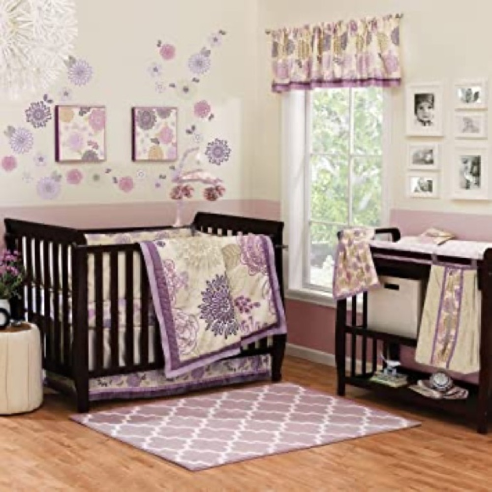 Gently used Peanut Shell Dhalia crib set.